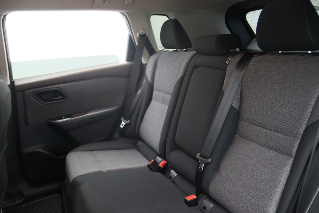Nissan Rogue  2022 à Jonquière, Québec - 9 - w1024h768px