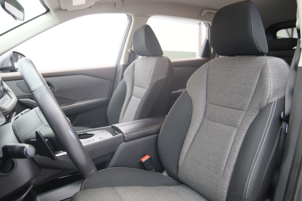 Nissan Rogue  2022 à Jonquière, Québec - 7 - w1024h768px