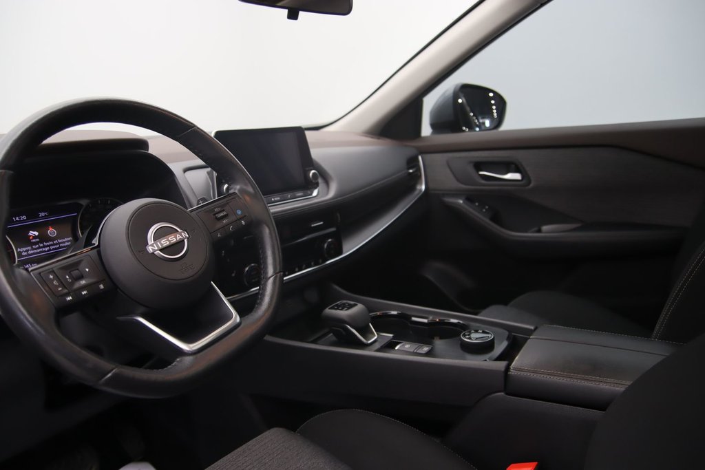 Nissan Rogue SV 2022 à Jonquière, Québec - 6 - w1024h768px