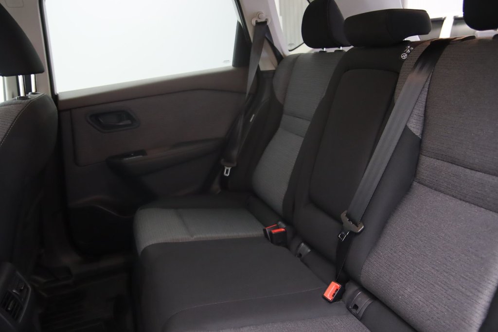 Nissan Rogue  2022 à Sept-Îles, Québec - 9 - w1024h768px
