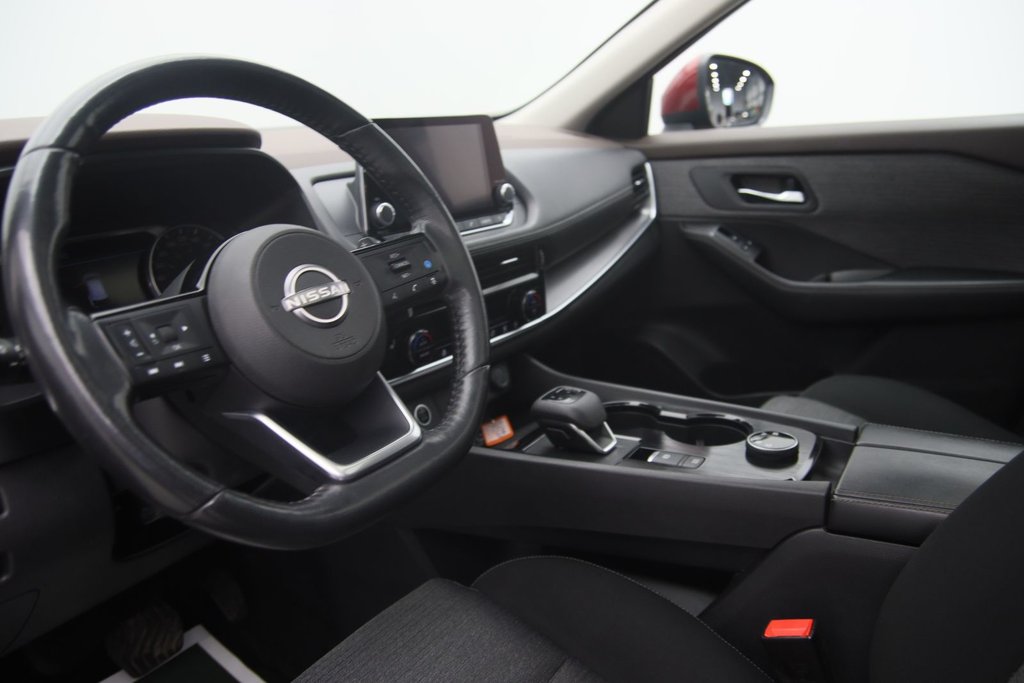 Nissan Rogue  2022 à Jonquière, Québec - 6 - w1024h768px
