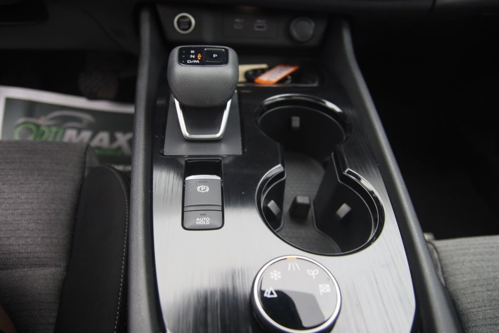 Nissan Rogue  2022 à Jonquière, Québec - 14 - w1024h768px