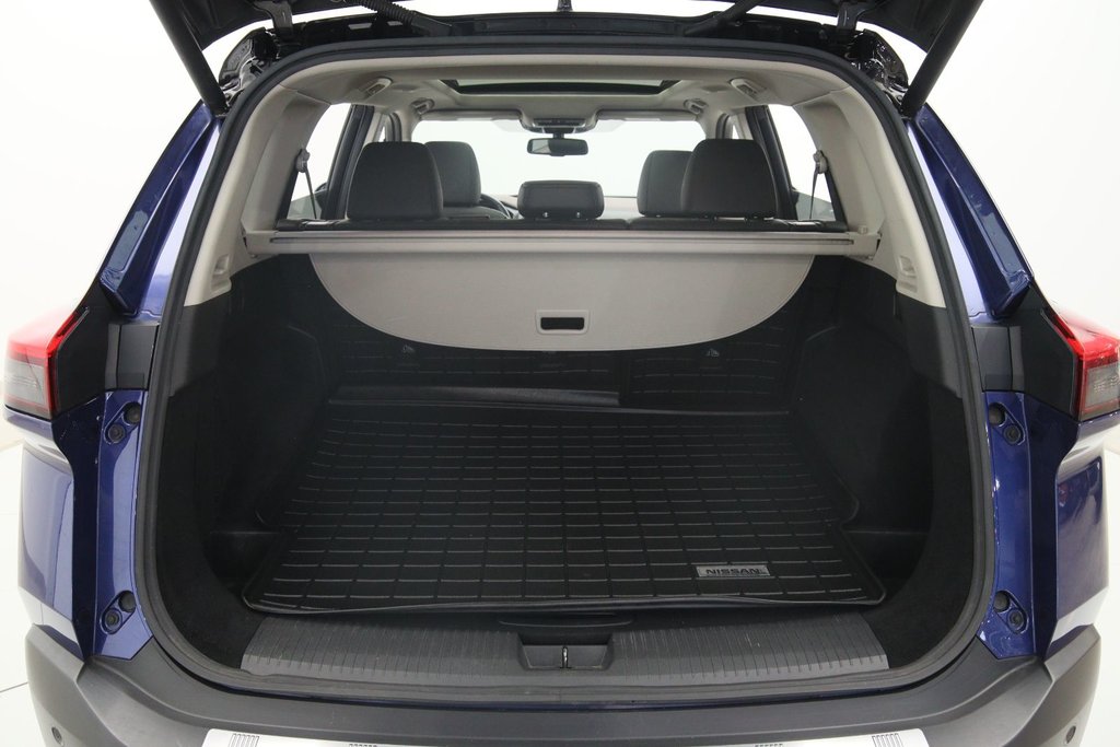 Nissan Rogue Platinum 2022 à Jonquière, Québec - 18 - w1024h768px
