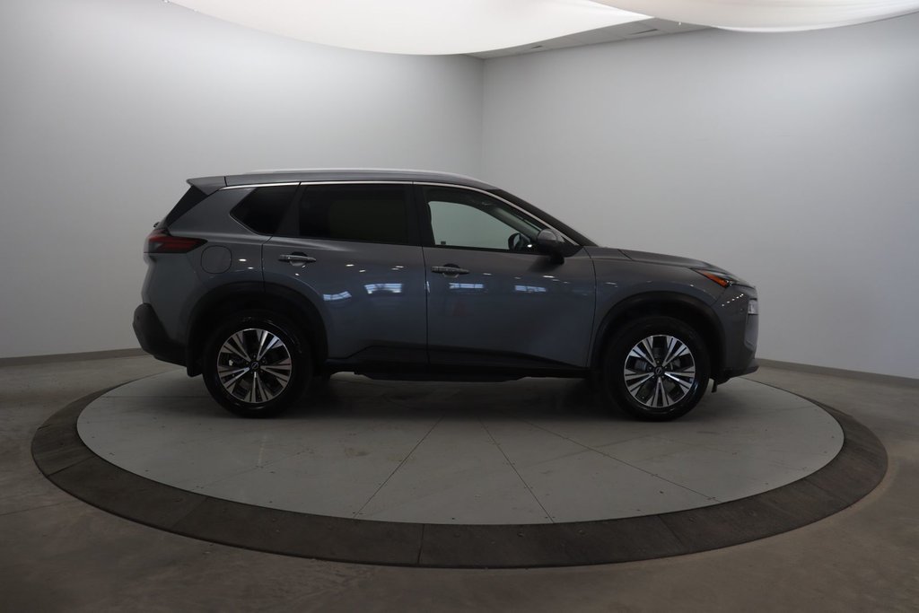 2023 Nissan Rogue in Jonquière, Quebec - 3 - w1024h768px