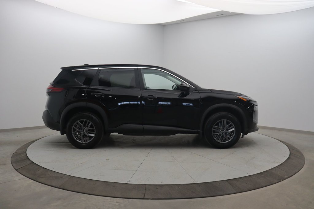 2023 Nissan Rogue S FWD in Chicoutimi, Quebec - 3 - w1024h768px