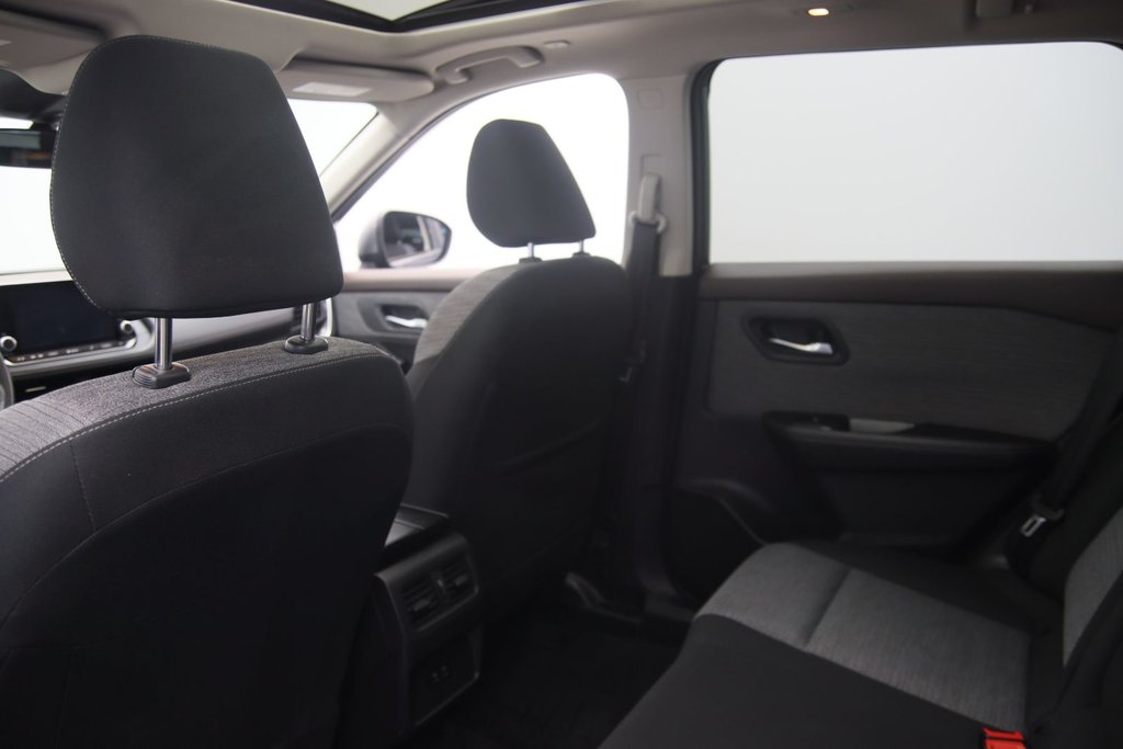 2023 Nissan Rogue in Baie-Comeau, Quebec - 9 - w1024h768px