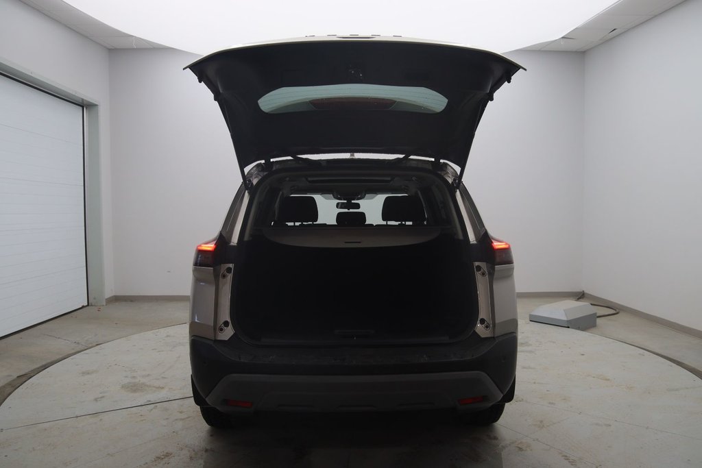 Nissan Rogue  2023 à Jonquière, Québec - 15 - w1024h768px