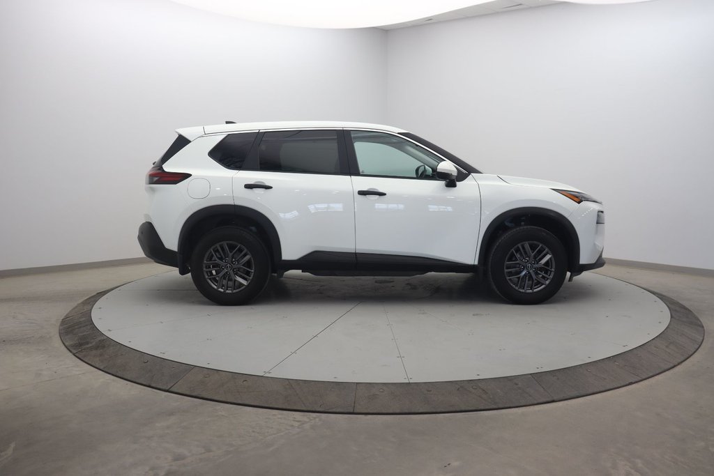 Nissan Rogue  2023 à Baie-Comeau, Québec - 3 - w1024h768px