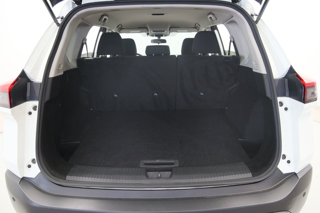 Nissan Rogue  2023 à Baie-Comeau, Québec - 18 - w1024h768px