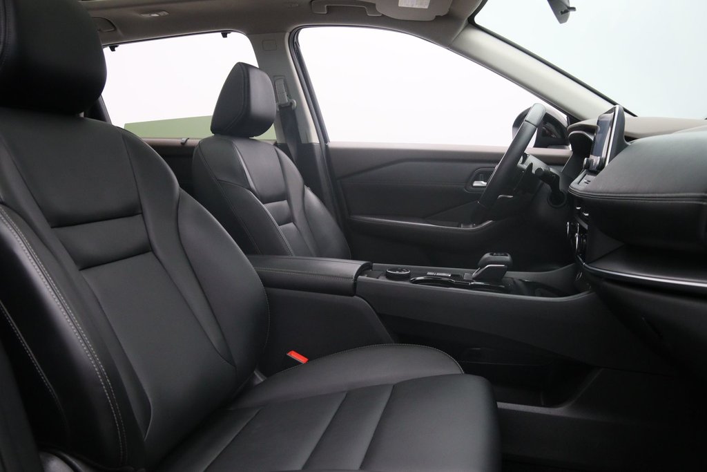 Nissan Rogue  2023 à Jonquière, Québec - 16 - w1024h768px