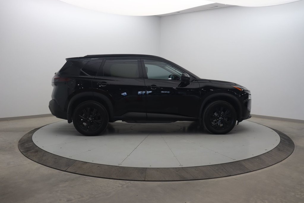 Nissan Rogue  2023 à Jonquière, Québec - 3 - w1024h768px