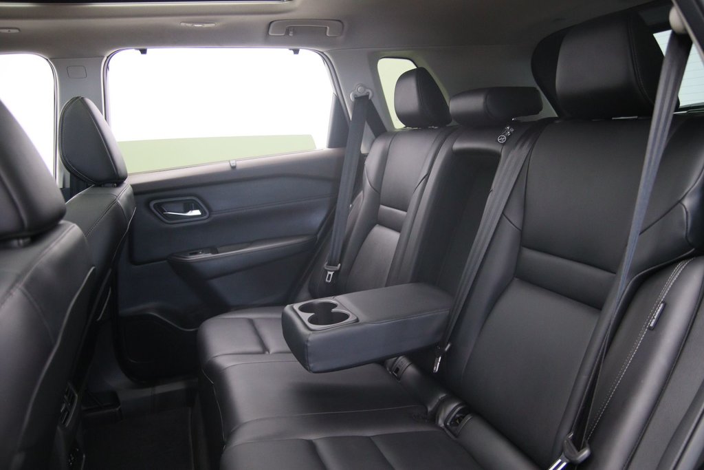 Nissan Rogue  2023 à Jonquière, Québec - 9 - w1024h768px