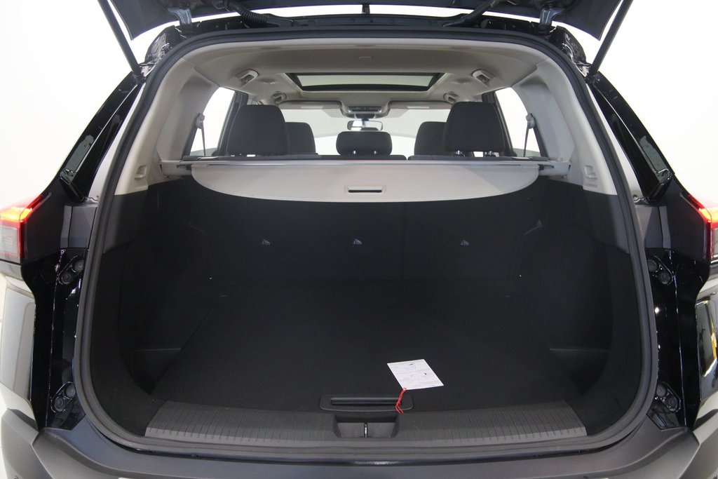 2023 Nissan Rogue in Jonquière, Quebec - 19 - w1024h768px