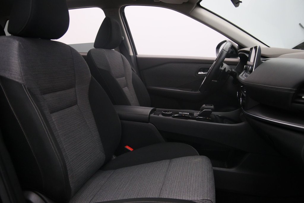 2023 Nissan Rogue in Jonquière, Quebec - 17 - w1024h768px