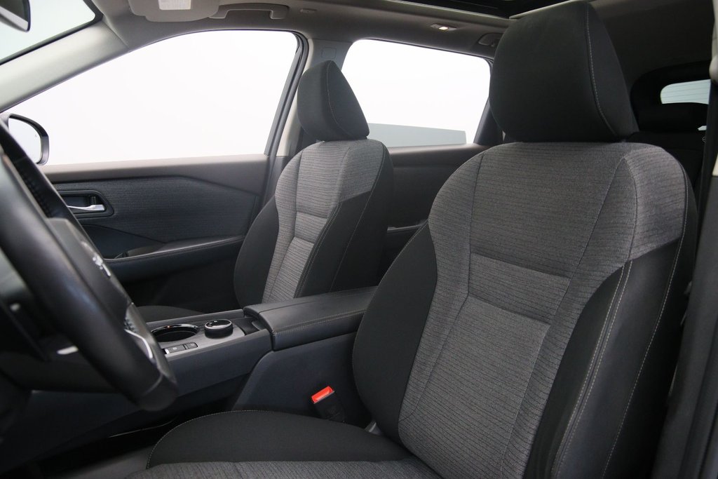 2023 Nissan Rogue in Jonquière, Quebec - 6 - w1024h768px