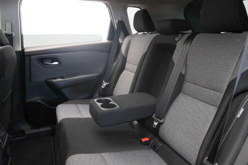 2023 Nissan Rogue in Jonquière, Quebec - 9 - w1024h768px