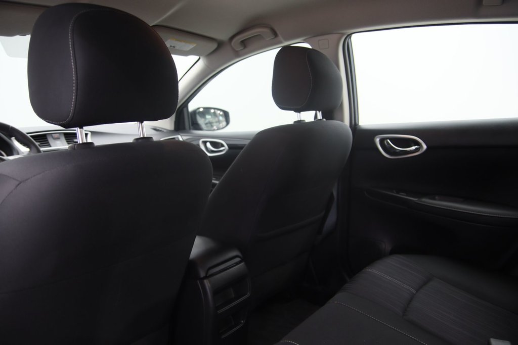 Nissan Sentra S 2018 à Chicoutimi, Québec - 9 - w1024h768px