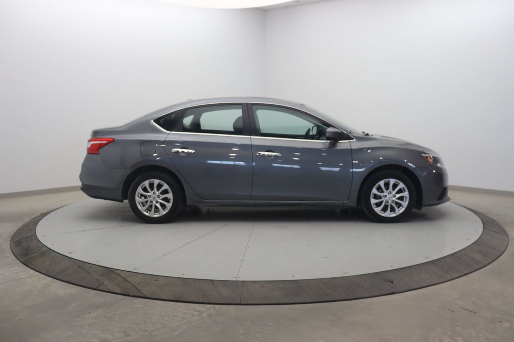 2018 Nissan Sentra in Baie-Comeau, Quebec - 3 - w1024h768px