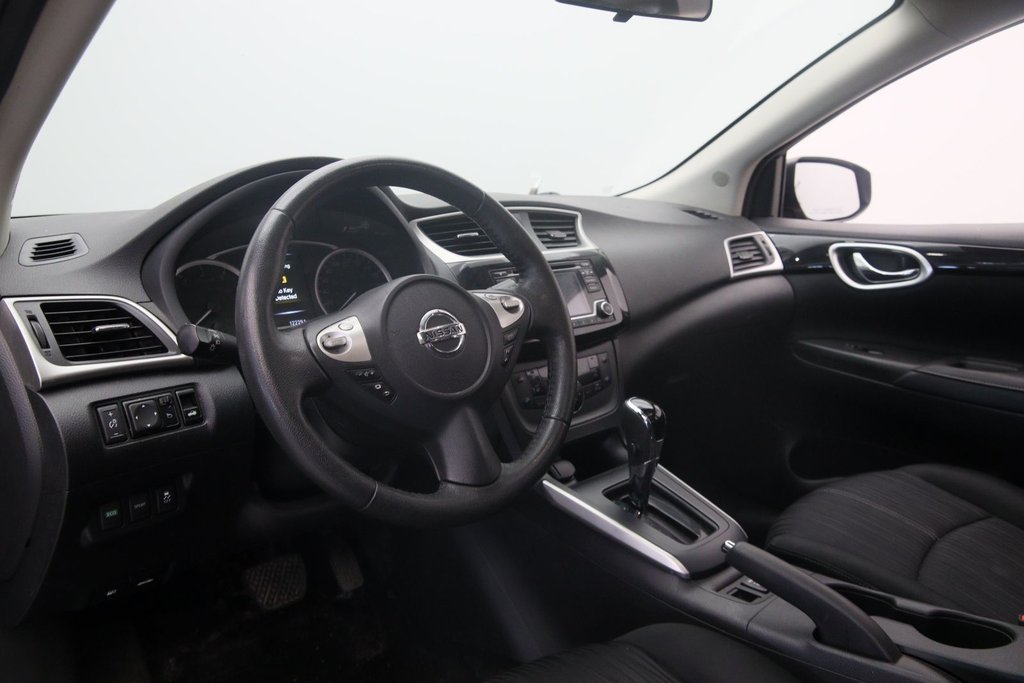 2018 Nissan Sentra in Baie-Comeau, Quebec - 7 - w1024h768px
