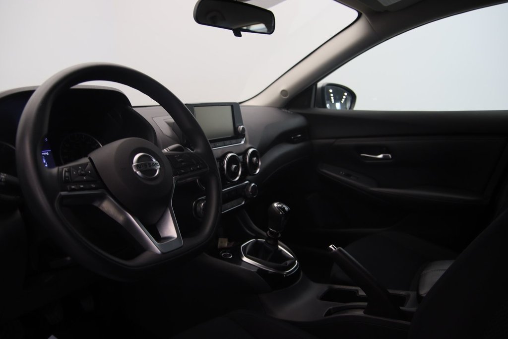 Nissan Sentra  2020 à Baie-Comeau, Québec - 6 - w1024h768px