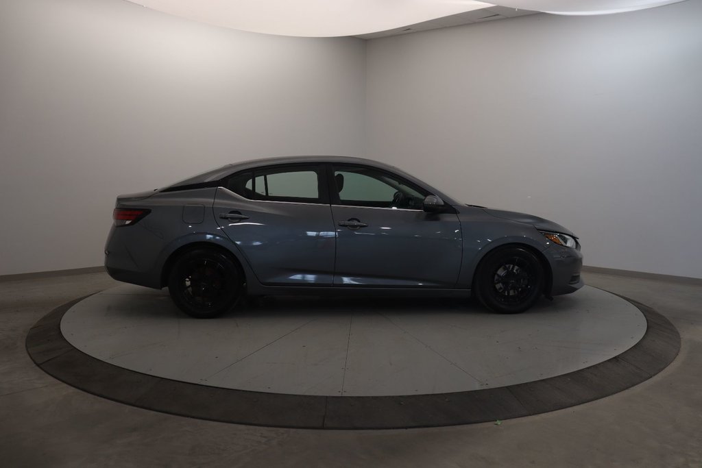 Nissan Sentra  2020 à Baie-Comeau, Québec - 3 - w1024h768px