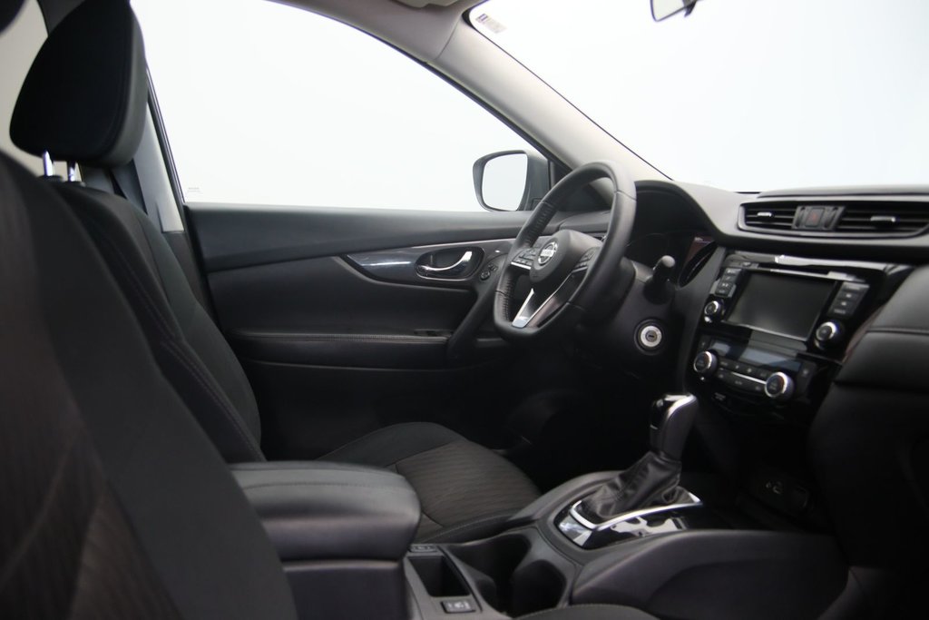Nissan Sentra  2021 à Jonquière, Québec - 6 - w1024h768px