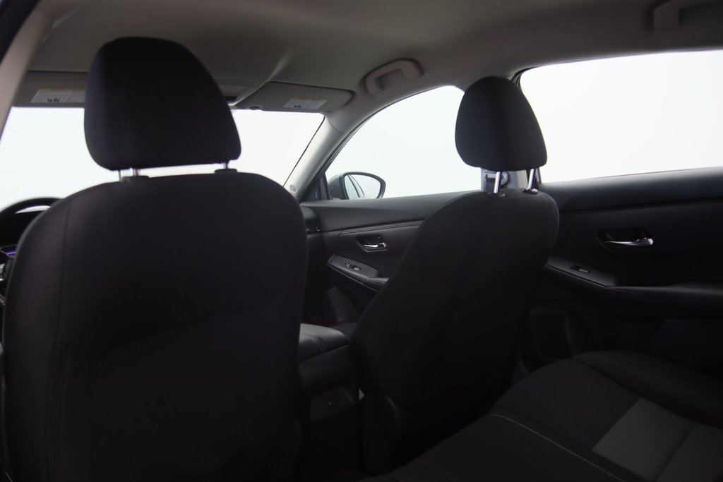 Nissan Sentra  2021 à Jonquière, Québec - 8 - w1024h768px