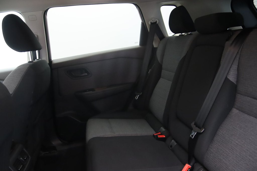 Nissan Sentra  2021 à Jonquière, Québec - 9 - w1024h768px