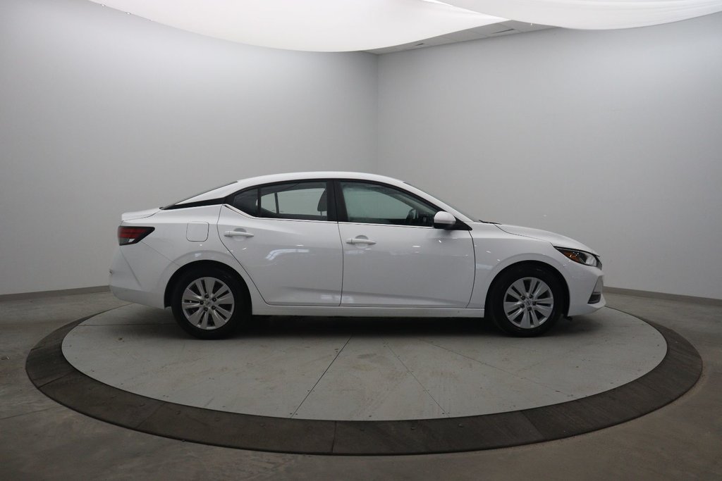2021 Nissan Sentra in Baie-Comeau, Quebec - 3 - w1024h768px