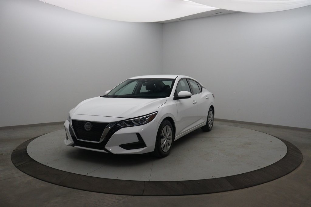 2021 Nissan Sentra in Baie-Comeau, Quebec - 1 - w1024h768px