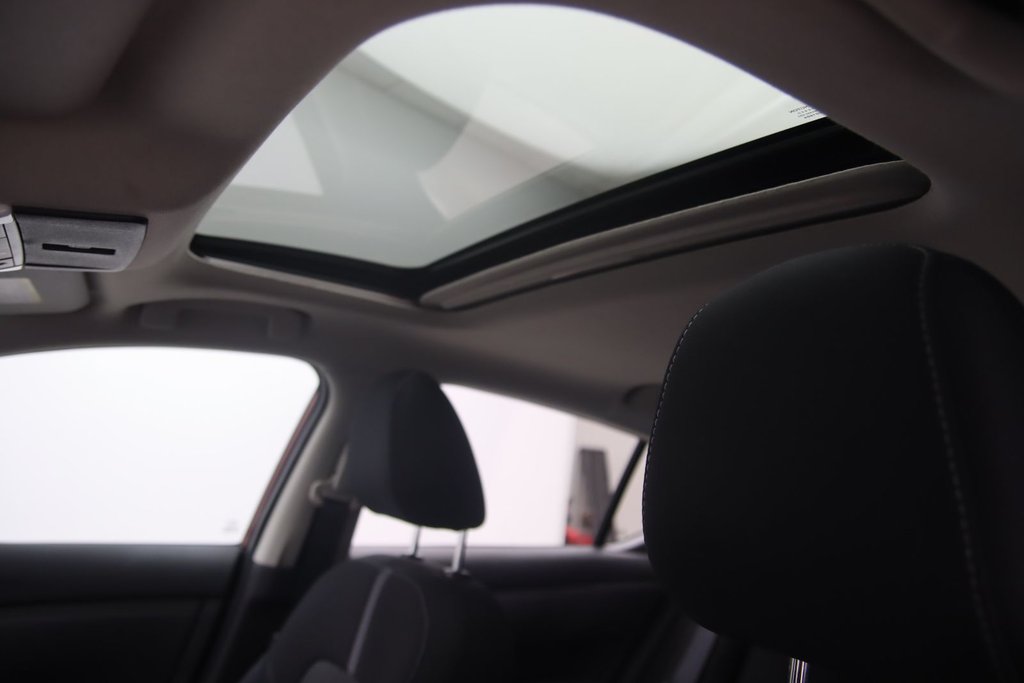 Nissan Sentra  2021 à Jonquière, Québec - 8 - w1024h768px