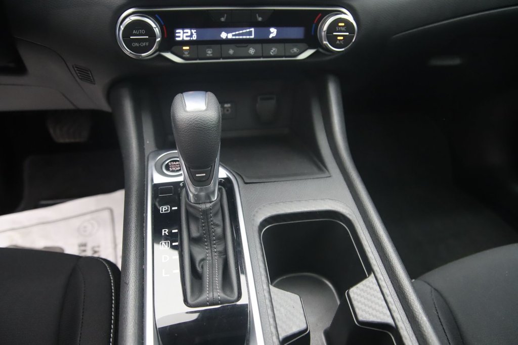 Nissan Sentra  2021 à Jonquière, Québec - 14 - w1024h768px
