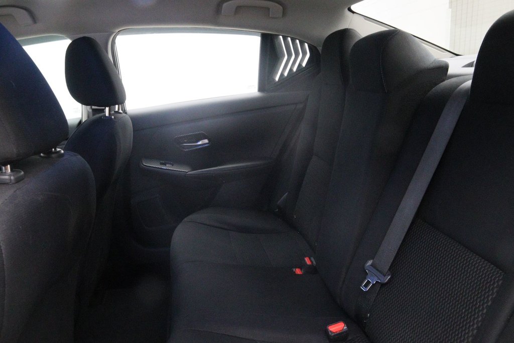 2022 Nissan Sentra in Baie-Comeau, Quebec - 9 - w1024h768px