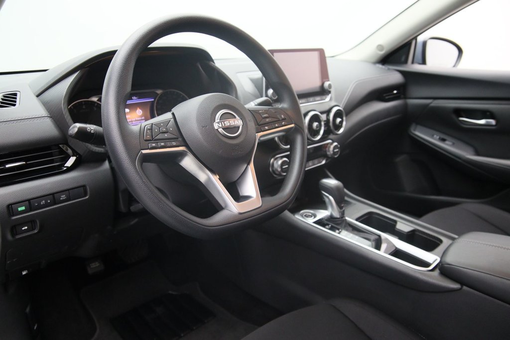 2024 Nissan Sentra SV in Chicoutimi, Quebec - 7 - w1024h768px