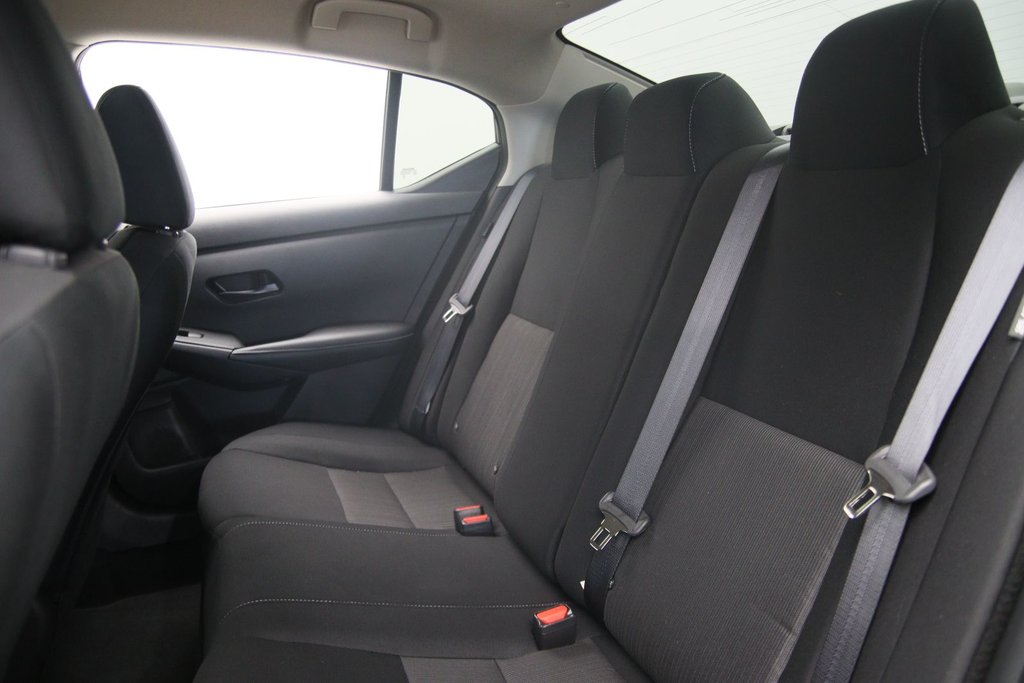 Nissan Sentra  2024 à Sept-Îles, Québec - 8 - w1024h768px