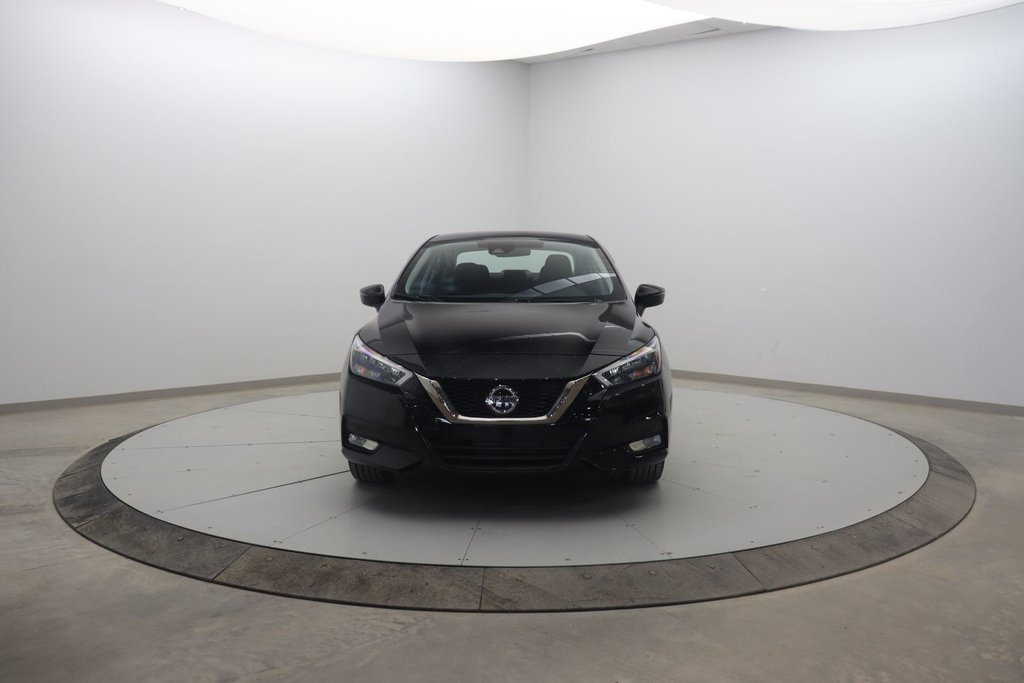 2022 Nissan Versa in Sept-Îles, Quebec - 2 - w1024h768px