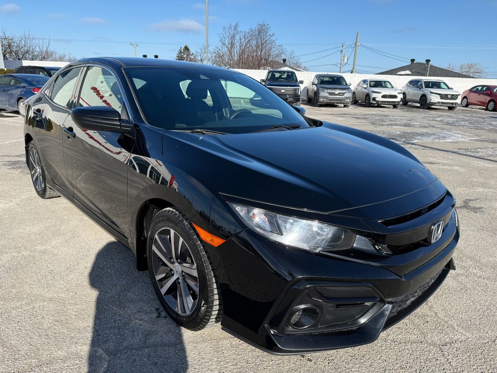 Honda Civic Hatchback LX 2020-3