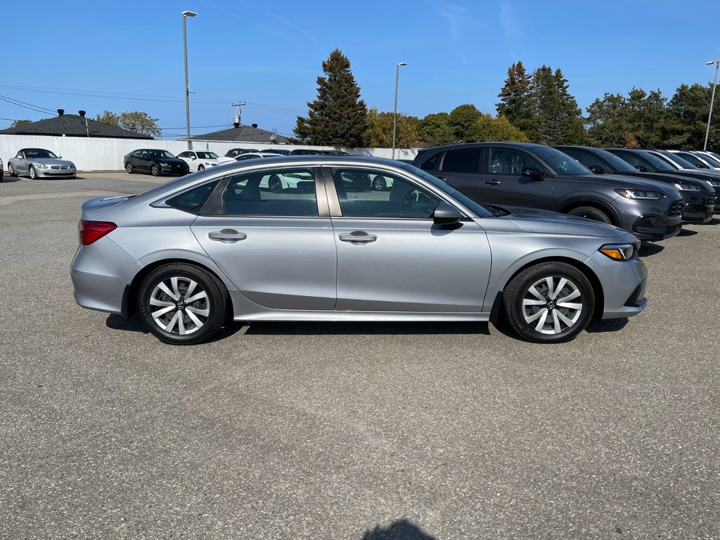 2022 Honda CIVIC LX-3