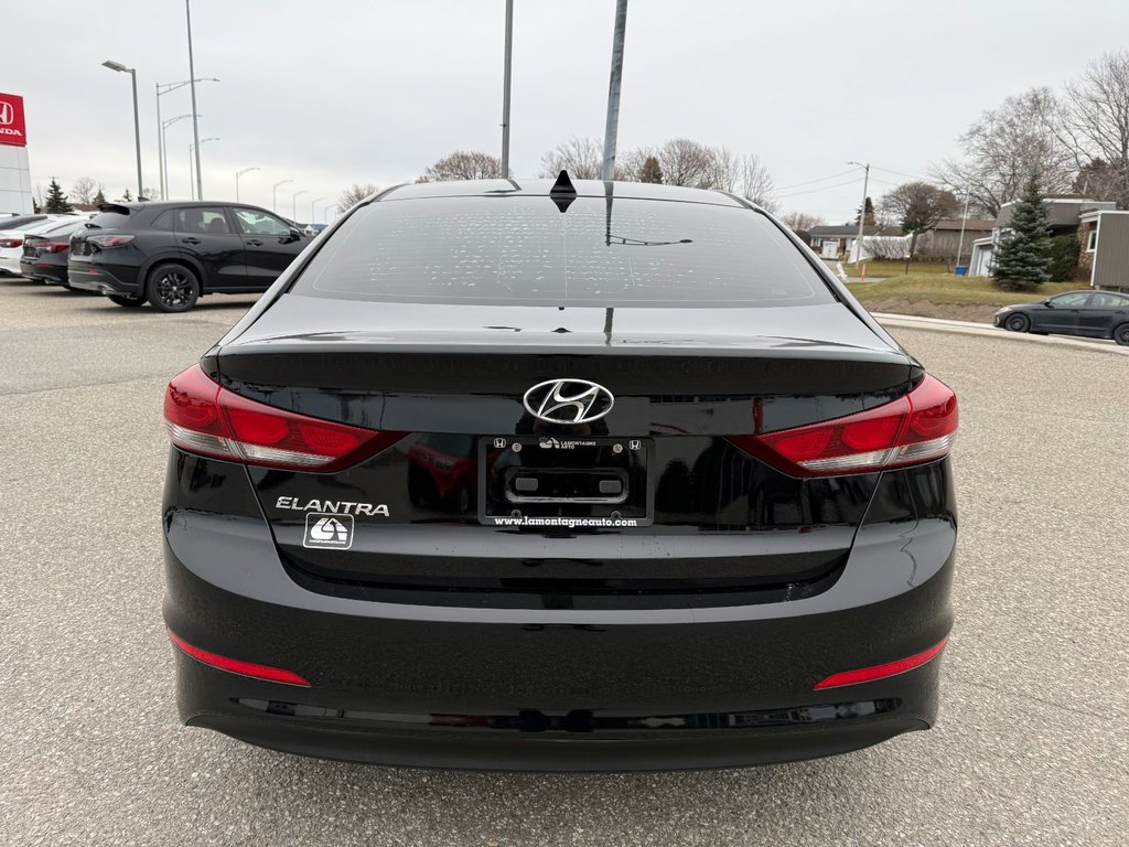 Hyundai Elantra GL 2017-6