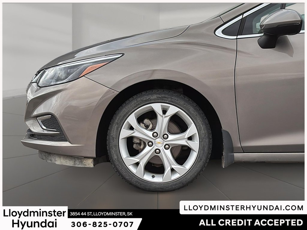 2017 Chevrolet Cruze Premier in Lloydminster, Saskatchewan - 9 - w1024h768px