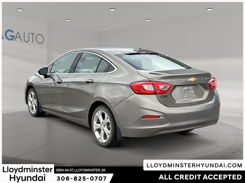 2017 Chevrolet Cruze Premier in Lloydminster, Saskatchewan - 7 - w1024h768px