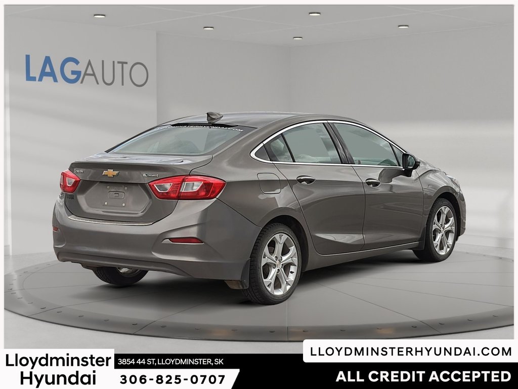 2017 Chevrolet Cruze Premier in Lloydminster, Saskatchewan - 5 - w1024h768px