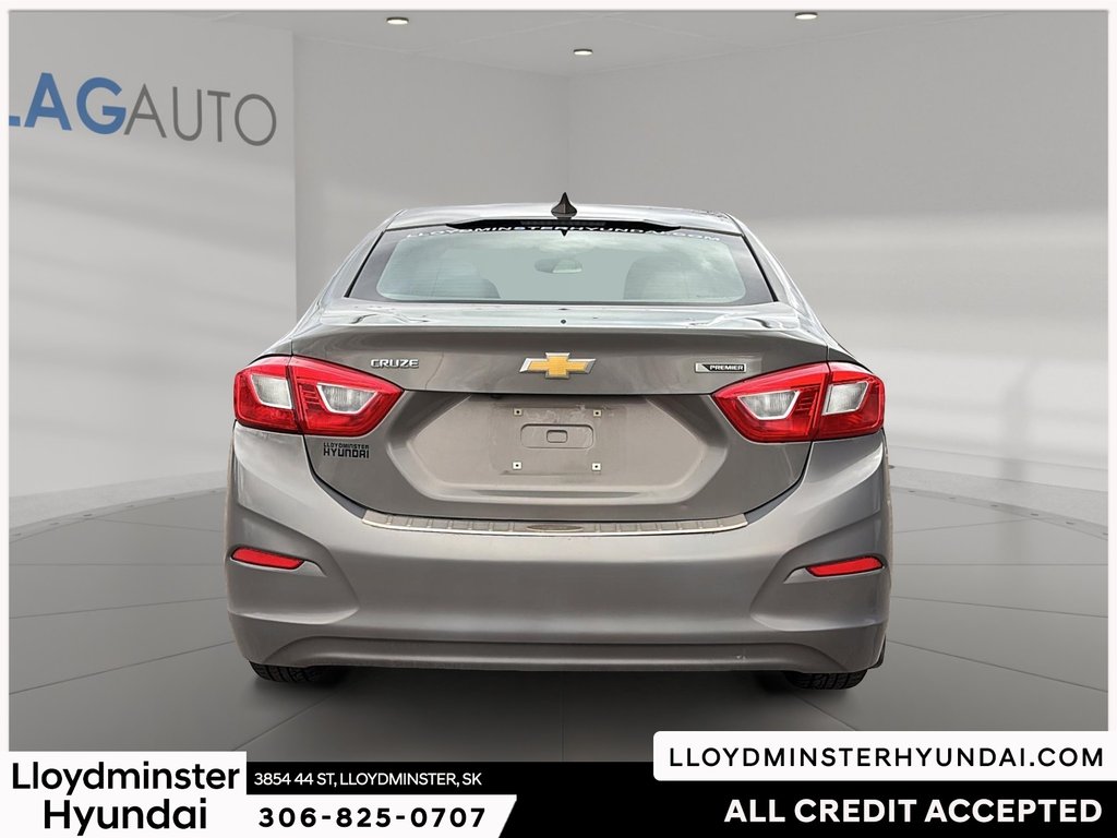 2017 Chevrolet Cruze Premier in Lloydminster, Saskatchewan - 6 - w1024h768px