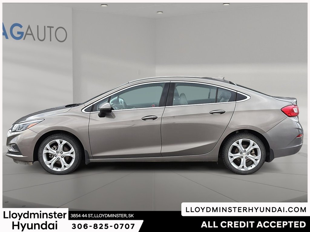 2017 Chevrolet Cruze Premier in Lloydminster, Saskatchewan - 8 - w1024h768px