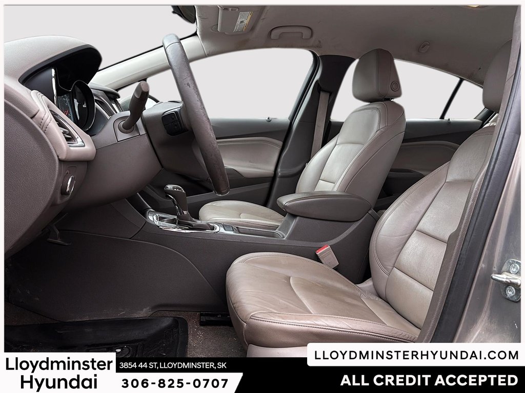2017 Chevrolet Cruze Premier in Lloydminster, Saskatchewan - 10 - w1024h768px