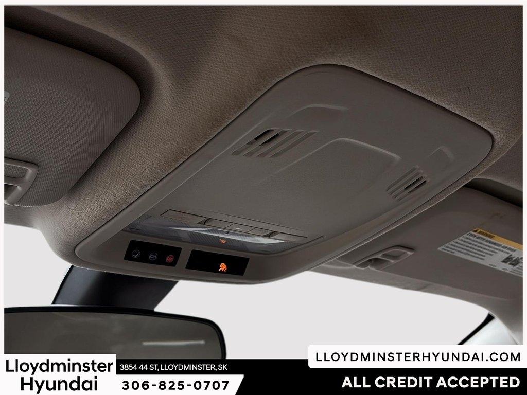 2017 Chevrolet Cruze Premier in Lloydminster, Saskatchewan - 19 - w1024h768px