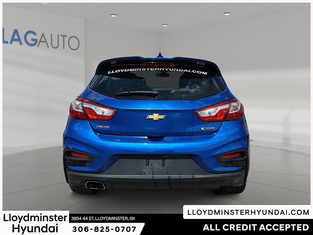 2018 Chevrolet Cruze Premier in Lloydminster, Saskatchewan - 6 - w1024h768px