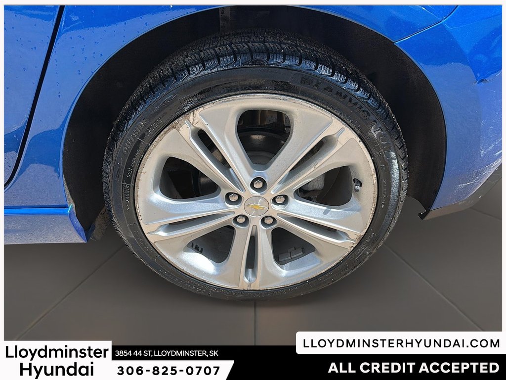 2018 Chevrolet Cruze Premier in Lloydminster, Saskatchewan - 10 - w1024h768px
