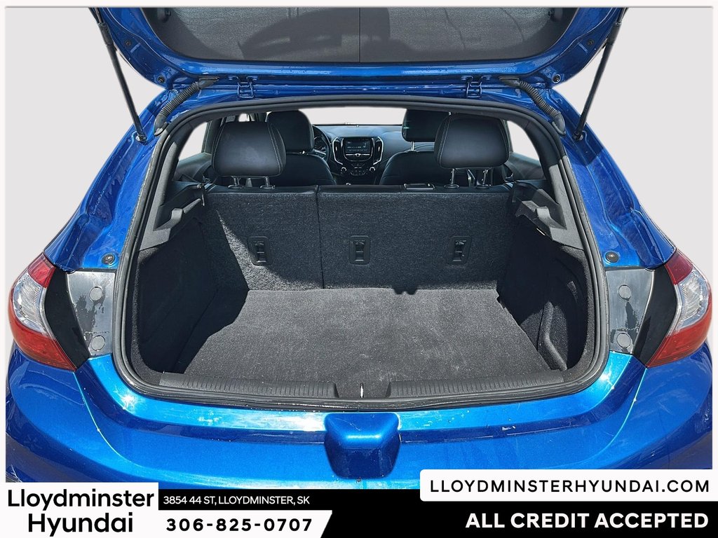 2018 Chevrolet Cruze Premier in Lloydminster, Saskatchewan - 9 - w1024h768px