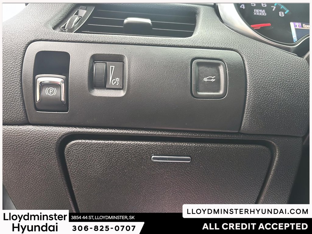 2019 Chevrolet Impala LT in Lloydminster, Saskatchewan - 18 - w1024h768px